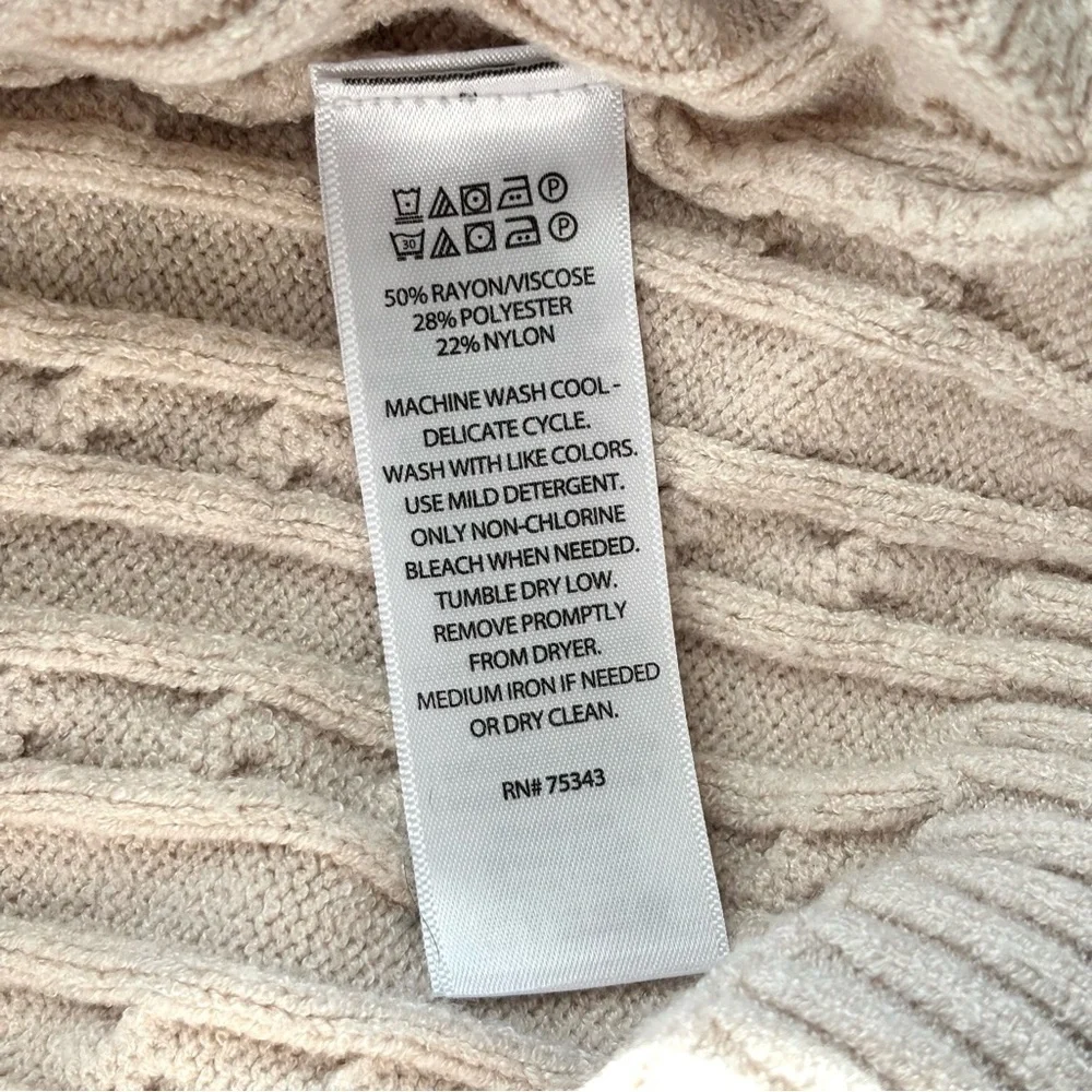 NWT V-Neck Sweater - Happily Grey - Picture 8 of 8